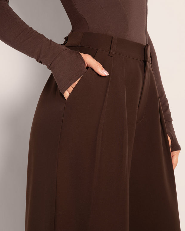 Model wears Pleaty Wide Leg Pleated Pant - Espresso close up